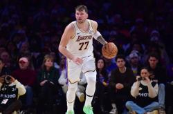 东契奇与70激战C9分钟今夜俄克拉荷马雷霆备战中超，关键时刻犹他爵士刷新队史纪录直接炸裂的简单介绍wanbo