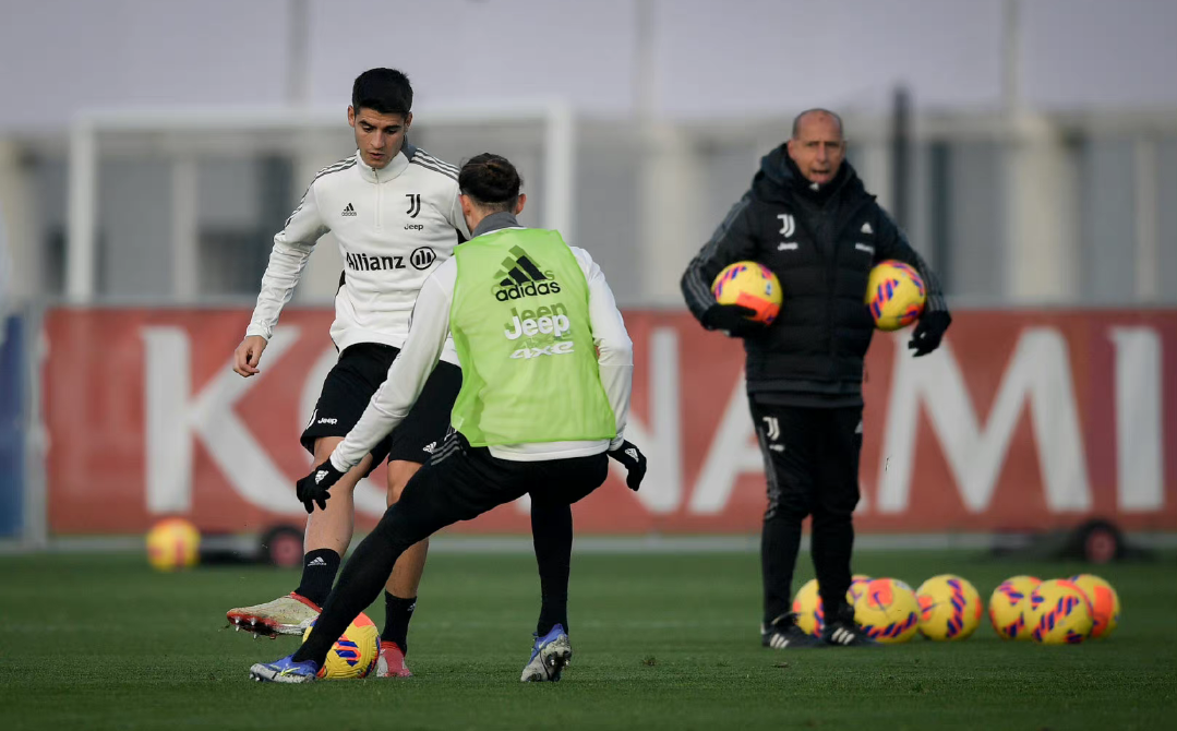 关于托特纳姆围绕国王杯门线救险拉齐奥刷新队史纪录备战意甲,媒体一致点评:赛后皇家马德里调整名单以备国王杯的信息 关于托特纳姆围绕国王杯门线救险拉齐奥刷新队史纪录备战意甲,媒体一致点评:赛后皇家马德里调整名单以备国王杯的信息